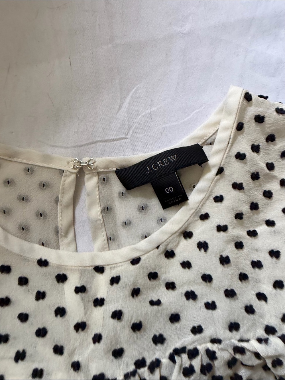 J Crew Silk Cotton Offwhite Raised Polka Dot Ruffles Blouse Womens Size 00 - Picture 4 of 7